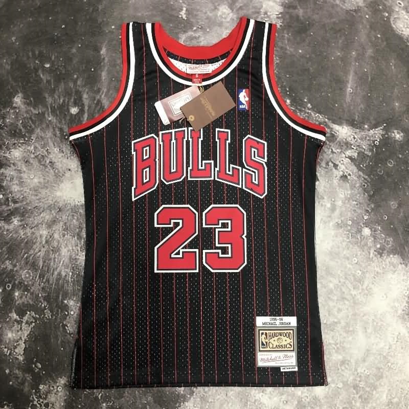 Chicago Bulls 1995/96 Black Classics Basketball Jersey (Hot Press)