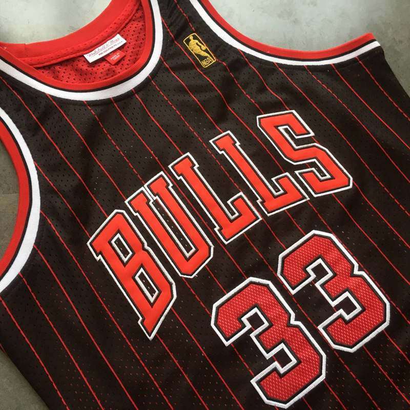 Chicago Bulls 1995/96 Black #33 PIPPEN Classics Basketball Jersey (Closely Stitched)