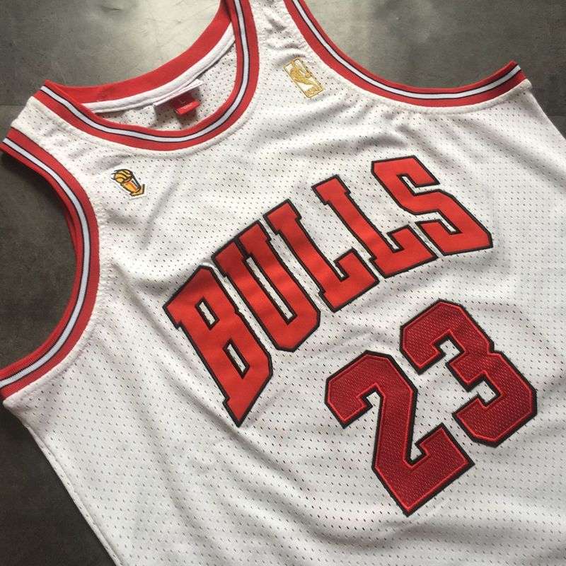 Chicago Bulls 1996/97 White #23 JORDAN Champion Classics Basketball Jersey (Closely Stitched)