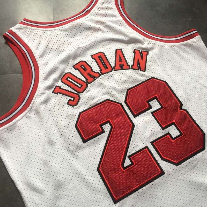 Chicago Bulls 1996/97 White #23 JORDAN Champion Classics Basketball Jersey (Closely Stitched)