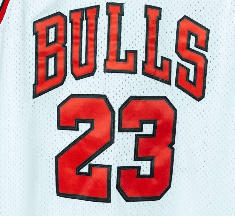 Chicago Bulls 1996/97 White #23 JORDAN Champion Classics Basketball Jersey (Stitched)