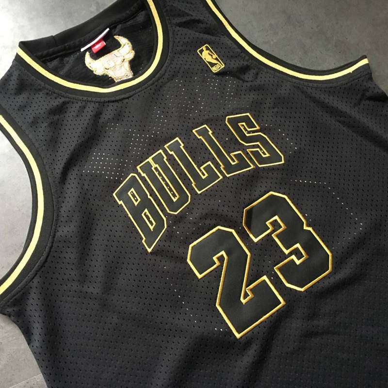 Chicago Bulls 1997/98 Black Gold #23 JORDAN Classics Basketball Jersey (Closely Stitched)