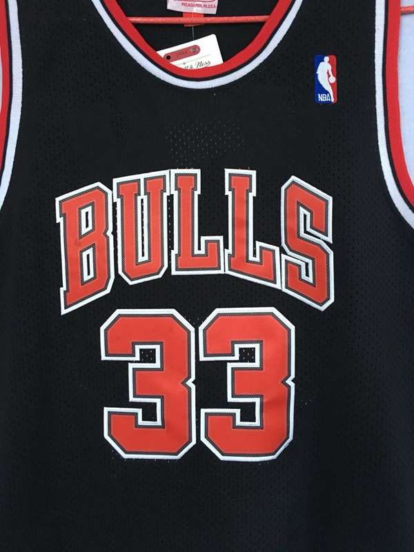 Chicago Bulls 1997/98 Black #33 PIPPEN Classics Basketball Jersey (Stitched)