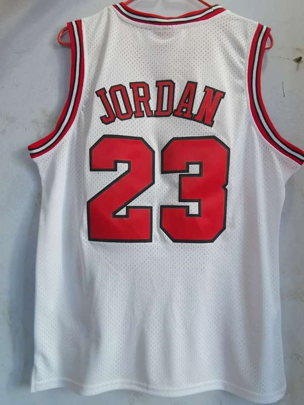 Chicago Bulls 1997/98 White #23 JORDAN Classics Basketball Jersey (Stitched)
