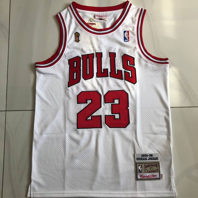 Chicago Bulls 1995/96 White #23 JORDAN Champion Classics Basketball Jersey (Closely Stitched)