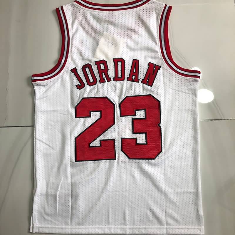 Chicago Bulls 1997/98 White #23 JORDAN Classics Basketball Jersey (Closely Stitched)