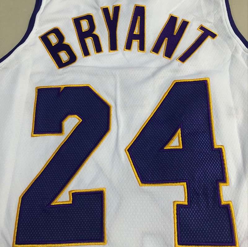 Los Angeles Lakers 2008/09 White #24 BRYANT Classics Basketball Jersey (Closely Stitched)