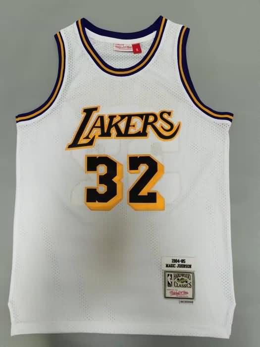 Los Angeles Lakers 1984/85 White #32 JOHNSON Classics Basketball Jersey (Stitched)