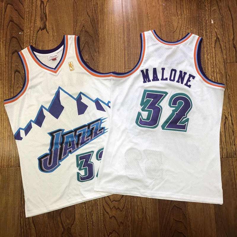 Utah Jazz 1996/97 White #32 MALONE Classics Basketball Jersey (Closely Stitched)