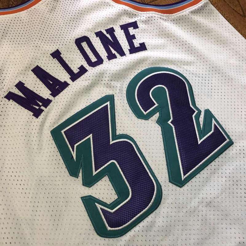 Utah Jazz 1996/97 White #32 MALONE Classics Basketball Jersey (Closely Stitched)