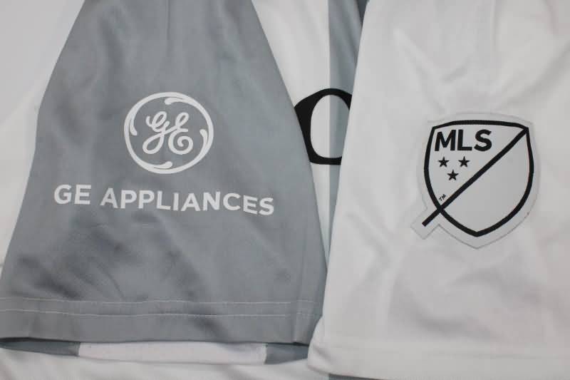 Toronto FC Soccer Jersey Away Replica 2022
