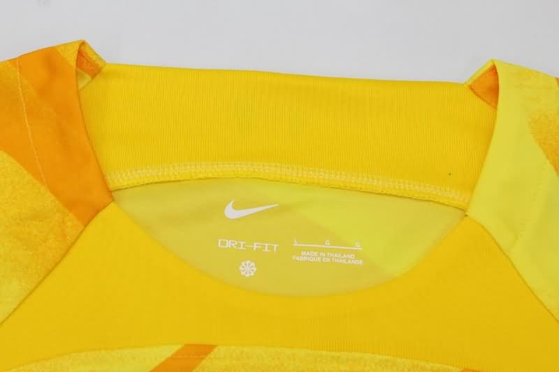 Liverpool Soccer Jersey Goalkeeper Yellow Replica 23/24