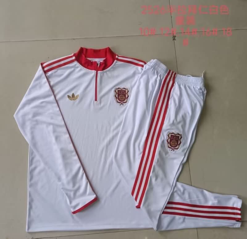 Kids AAA Quality Bayern Munich 24/25 White Soccer Tracksuit 02