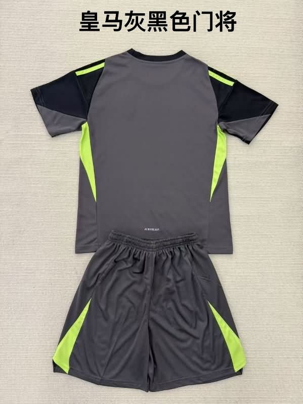 Real Madrid 25/26 Goalkeeper Black Soccer Jersey