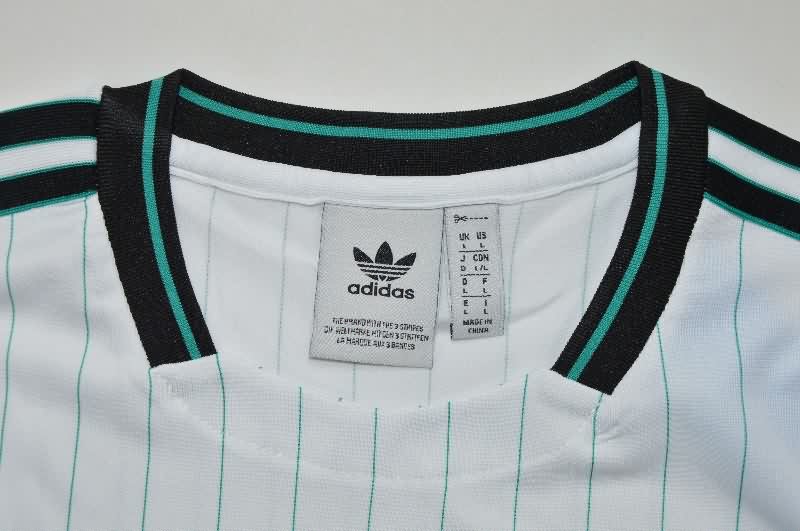 AAA Quality Liverpool 25/26 White Long Sleeve Soccer Jersey