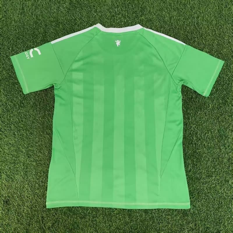 AAA Quality Manchester United 25/26 Goalkeeper Green Soccer Jersey Leaked