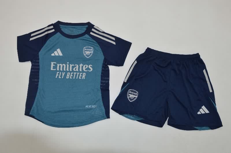 Kids Arsenal 25/26 Training Soccer Jersey And Shorts (Player) Kids Arsenal 25/26 Training Soccer Jersey And Shorts (Player)