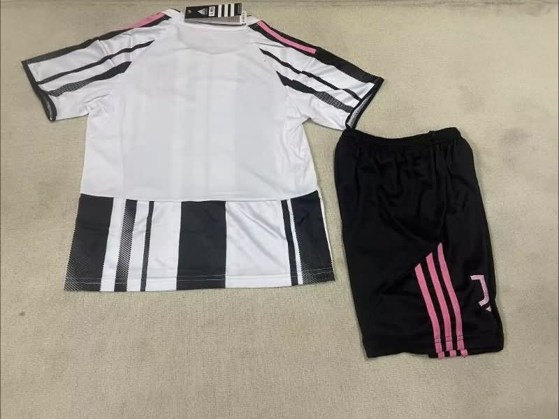 Kids Juventus 25/26 Home Soccer Jersey And Shorts With Sponsor