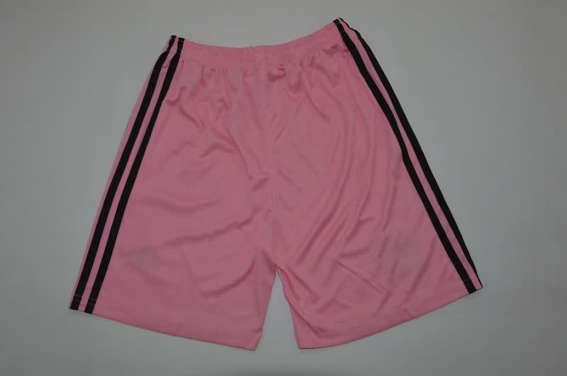 Kids Newcastle United 25/26 Goalkeeper Pink Soccer Jersey And Shorts
