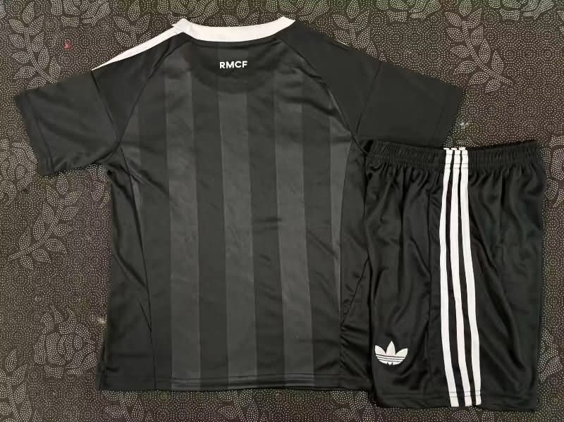 Kids Real Madrid 25/26 Goalkeeper Black Soccer Jersey And Shorts Leaked