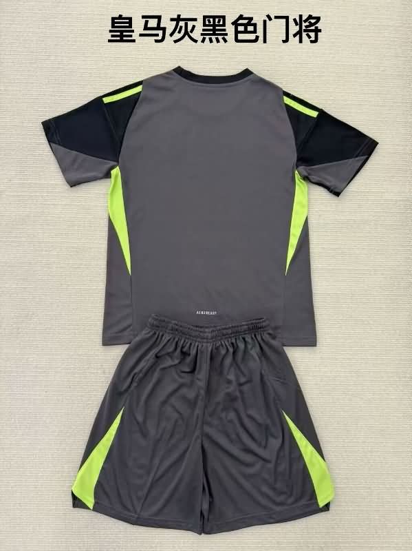 Kids Real Madrid 25/26 Goalkeeper Grey Soccer Jersey And Shorts Leaked