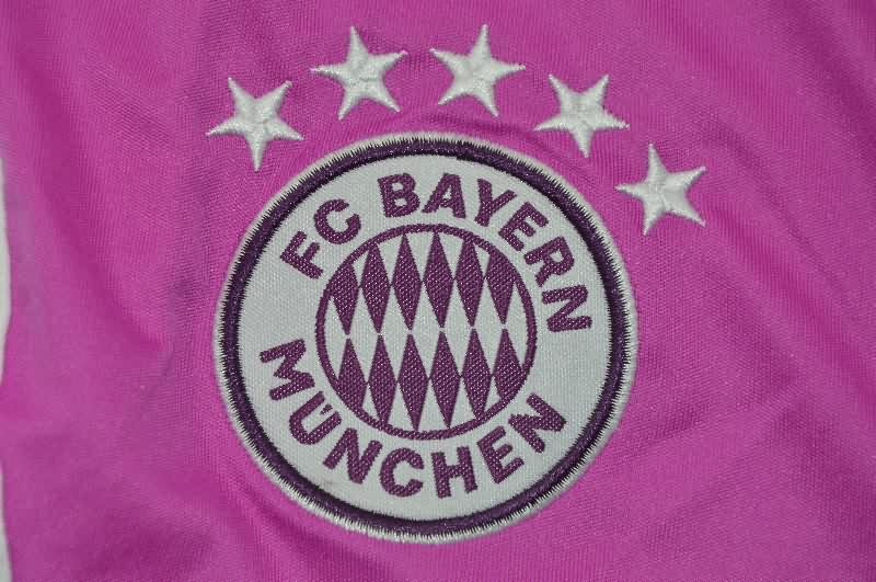 AAA Quality Bayern Munich 25/26 Goalkeeper Purple Soccer Shorts