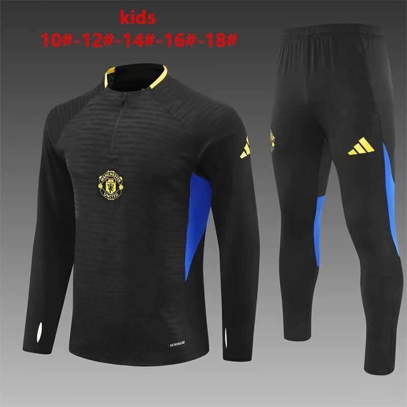 Kids AAA Quality Manchester United 25/26 Black Soccer Tracksuit 02