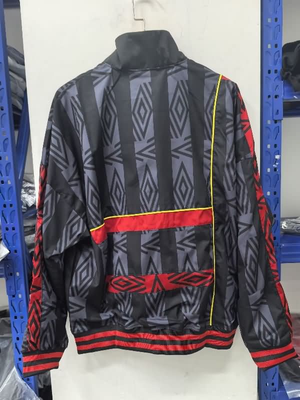 AAA Quality Manchester United 25/26 Black Soccer Windbreaker 02