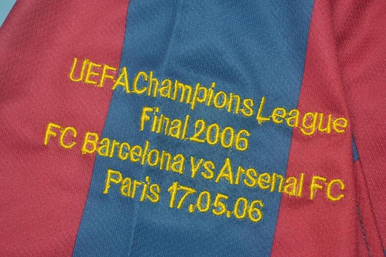 Barcelona Soccer Jersey Home Retro Replica 2005/06