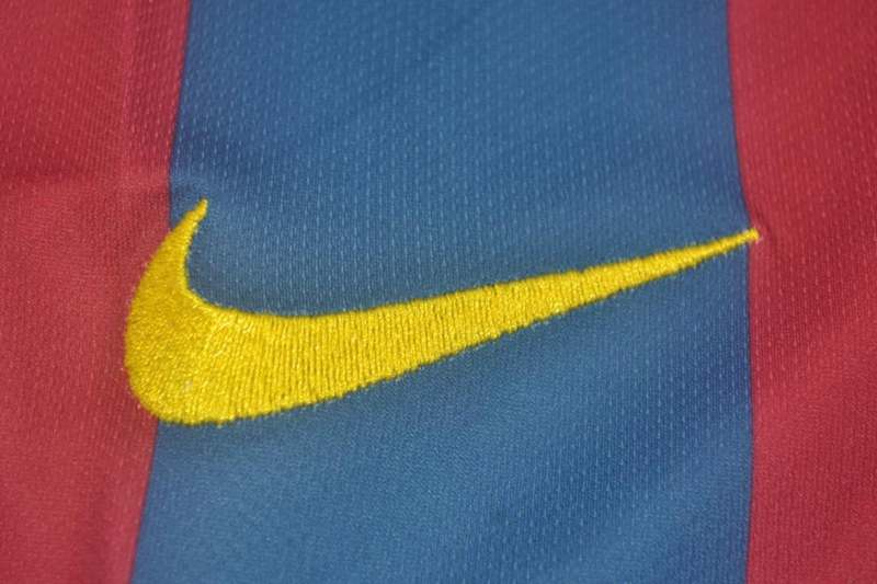 Barcelona Soccer Jersey Home Long Retro Replica 2005/06