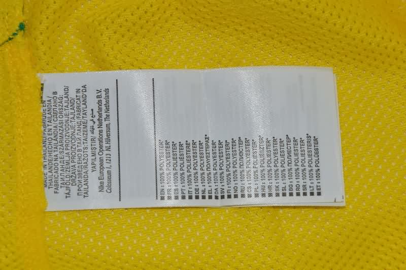 AAA Quality Brazil 2004 Home Retro Long Sleeve Soccer Jersey