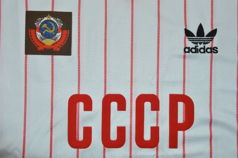 AAA Quality CCCP 1982/83 Away Retro Soccer Jersey