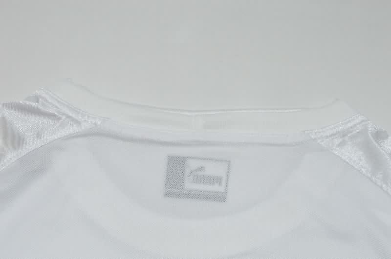 AAA Quality Italy 2004 Away Retro Soccer Jersey