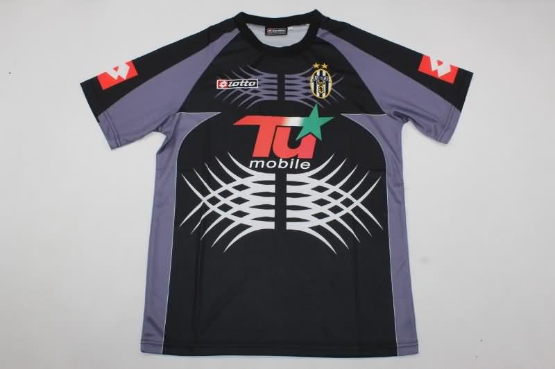 Juventus Soccer Jersey Goalkeeper Black Retro Replica 2001/02