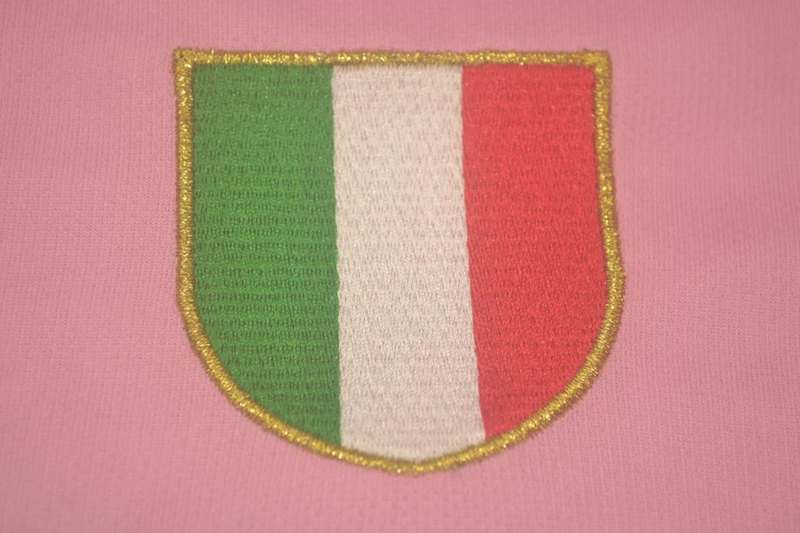 Juventus Soccer Jersey Goalkeeper Pink Retro Replica 2002/03