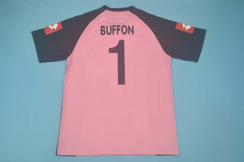 Juventus Soccer Jersey Goalkeeper Pink Retro Replica 2002/03