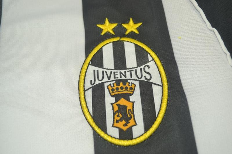 Juventus Soccer Jersey Home Retro Replica 2002/03