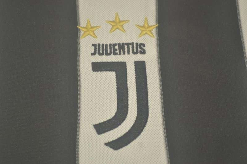 Juventus Soccer Jersey Home Retro Replica 2017/18