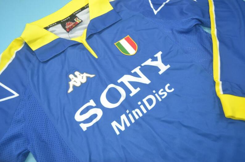 Juventus Soccer Jersey Third Long Retro Replica 1997/98