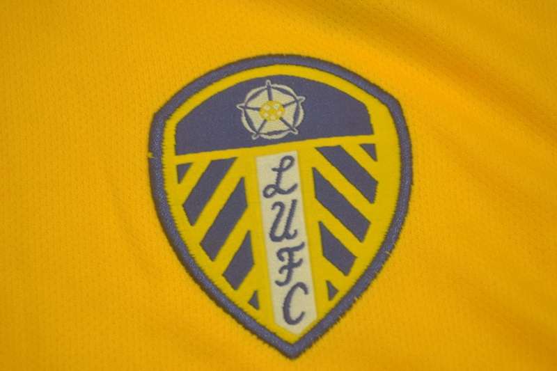 Leeds United Soccer Jersey Away Retro Replica 2000/01