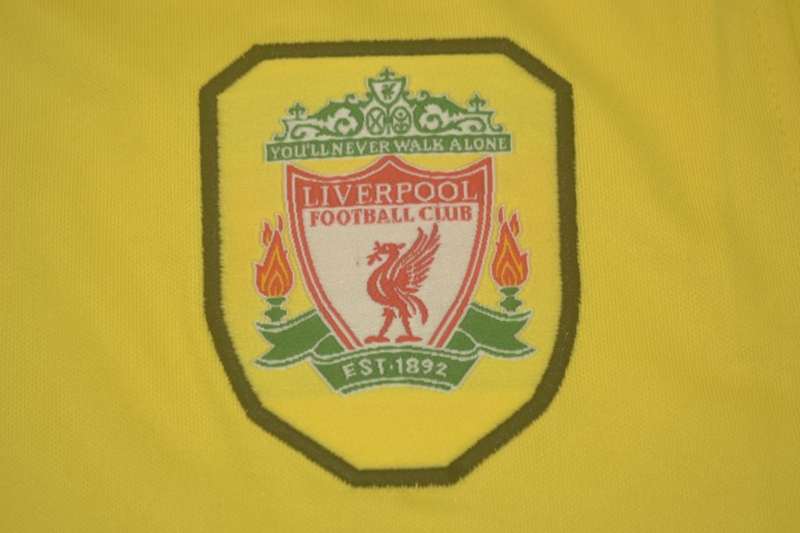 Liverpool Soccer Jersey Away Retro Replica 2004/05