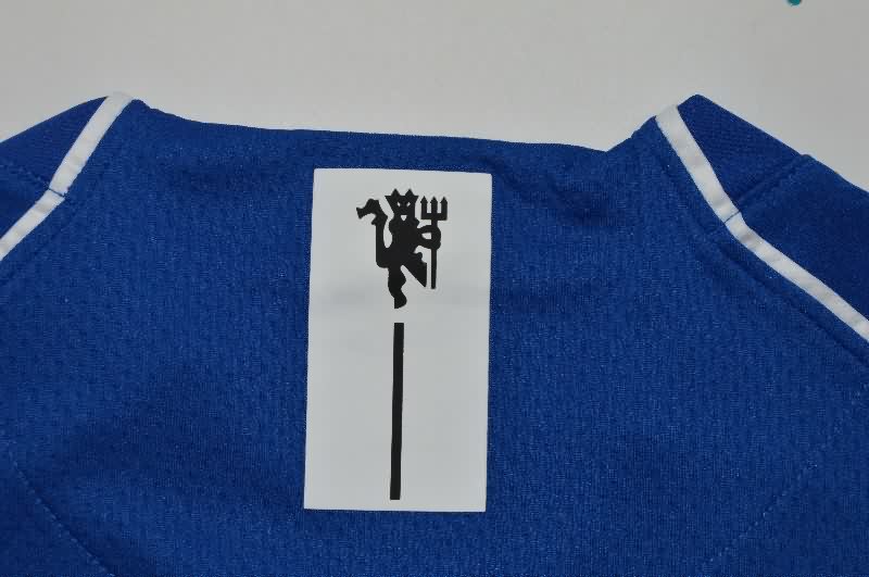 AAA Quality Manchester United 2007/08 Goalkeeper Blue LS Retro Soccer Jersey