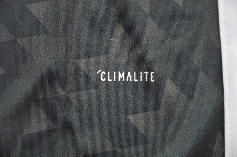 AAA Quality Manchester United 2017/18 Away Retro Soccer Jersey