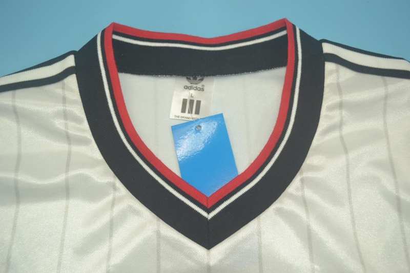 Manchester United Soccer Jersey FA Final Retro Replica 1983