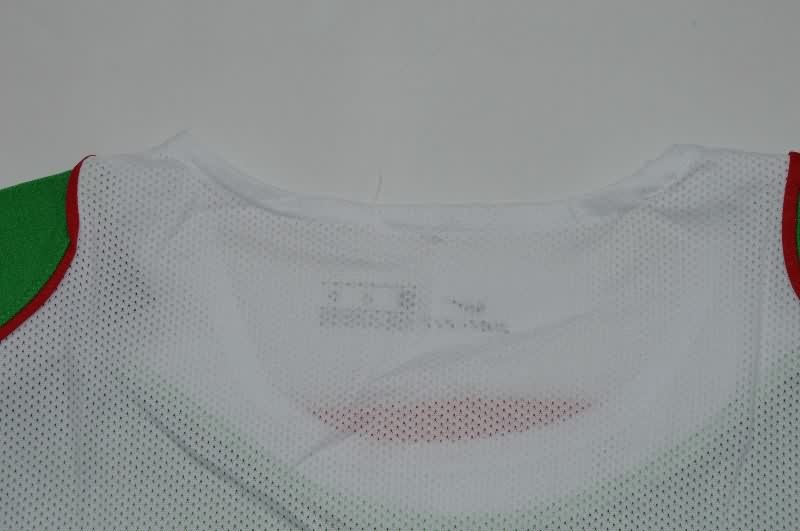 AAA Quality Mexico 2004 Home Retro Soccer Jersey