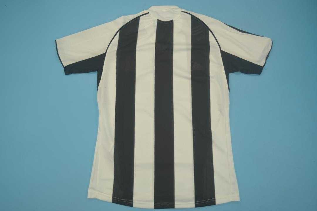 Newcastle United Soccer Jersey Home Retro Replica 2005/06