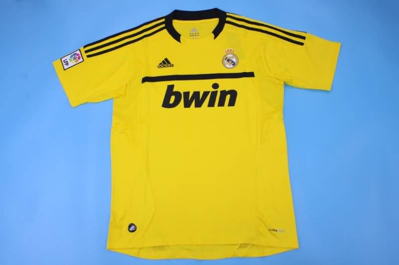 Real Madrid Soccer Jersey Goalkeeper Yellow Retro Replica 2011/12