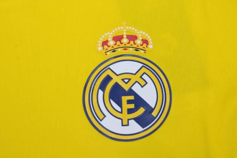 Real Madrid Soccer Jersey Goalkeeper Yellow Retro Replica 2011/12