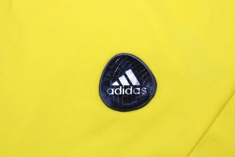 Real Madrid Soccer Jersey Goalkeeper Yellow Retro Replica 2011/12