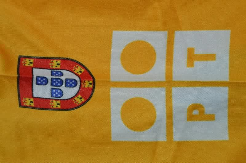 AAA Quality Sporting Lisbon 2002/03 Training Retro Soccer Jersey